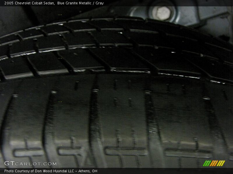 Blue Granite Metallic / Gray 2005 Chevrolet Cobalt Sedan