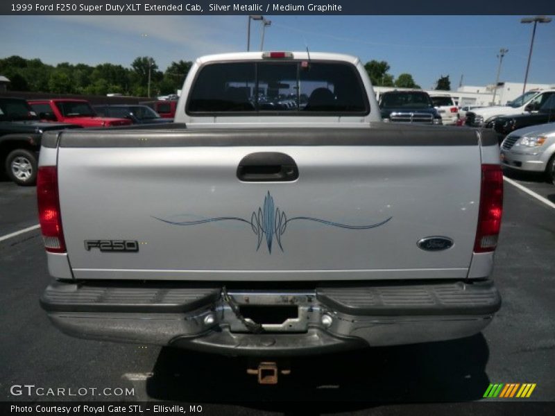 Silver Metallic / Medium Graphite 1999 Ford F250 Super Duty XLT Extended Cab