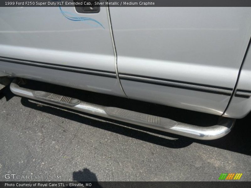 Silver Metallic / Medium Graphite 1999 Ford F250 Super Duty XLT Extended Cab