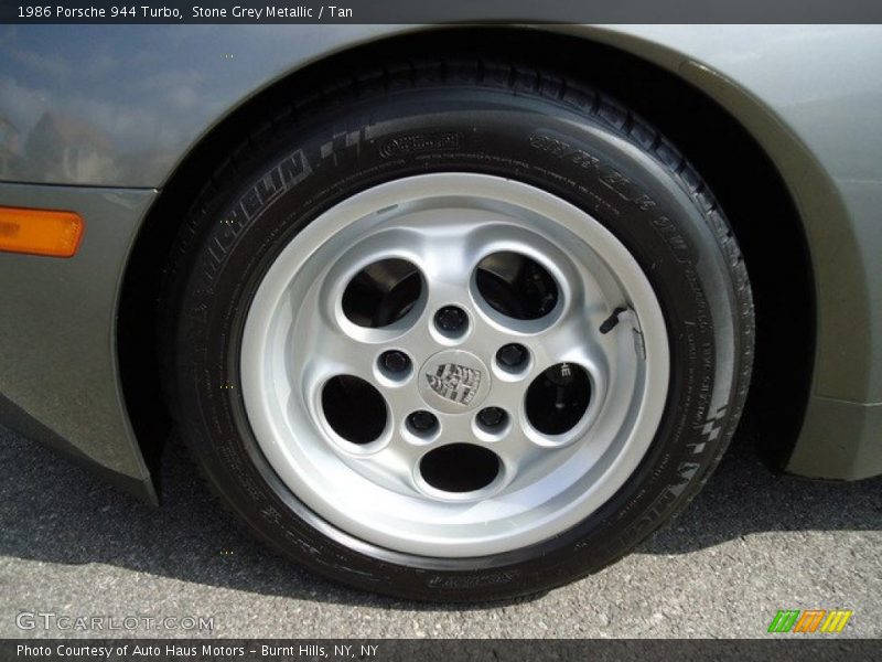  1986 944 Turbo Wheel