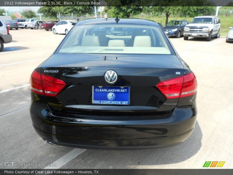 Black / Cornsilk Beige 2012 Volkswagen Passat 2.5L SE