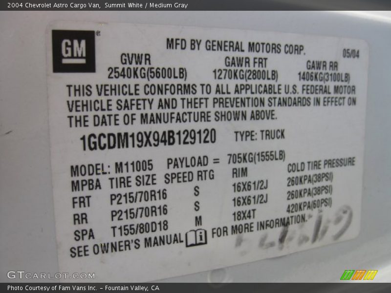 Summit White / Medium Gray 2004 Chevrolet Astro Cargo Van