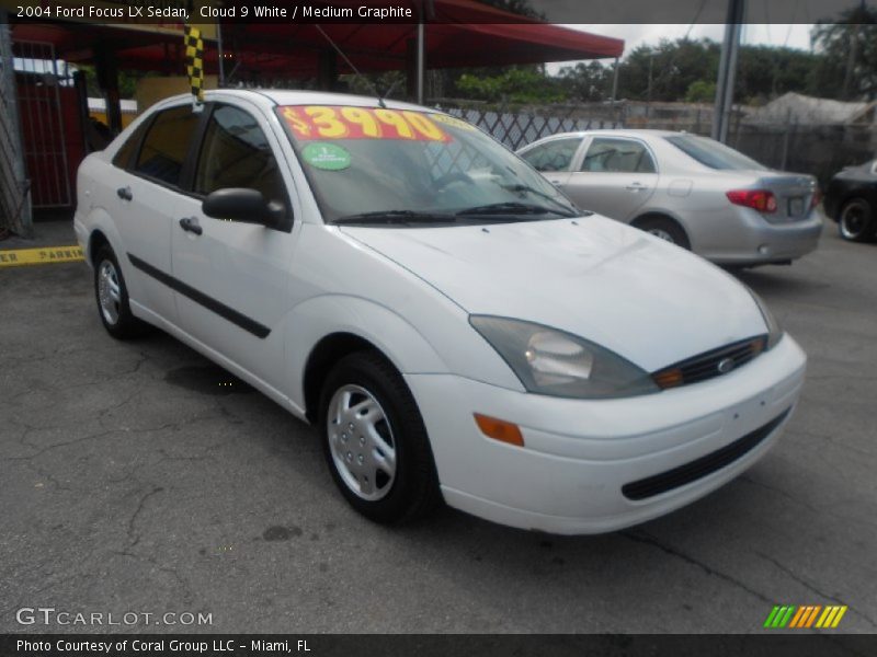Cloud 9 White / Medium Graphite 2004 Ford Focus LX Sedan