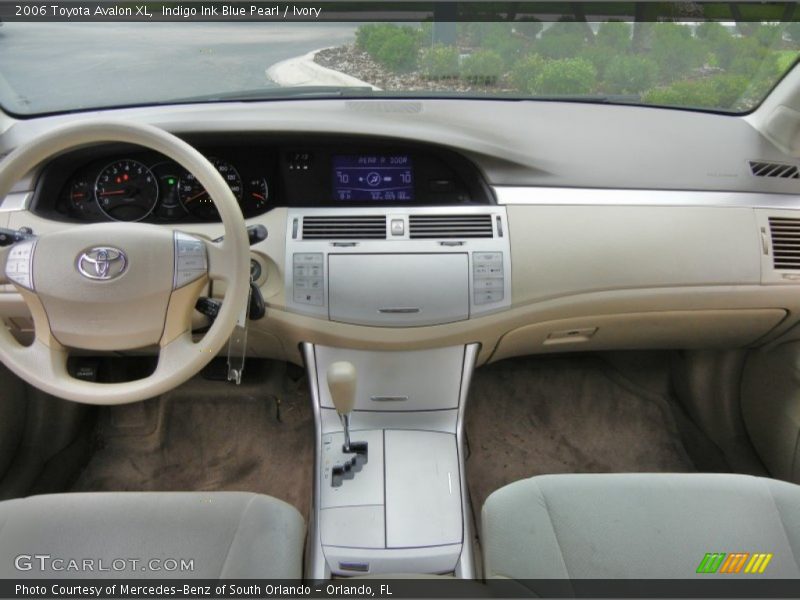 Dashboard of 2006 Avalon XL