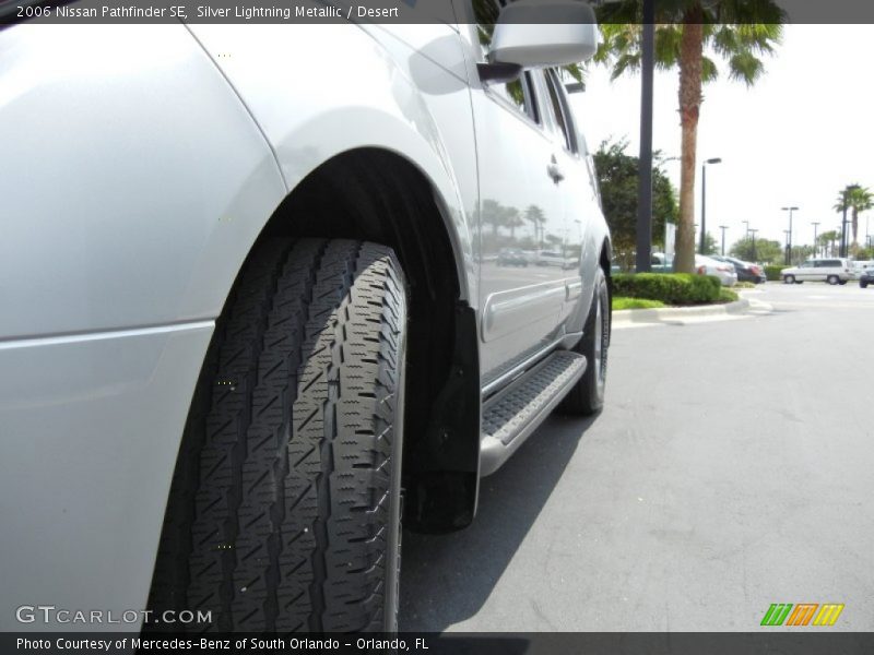 Silver Lightning Metallic / Desert 2006 Nissan Pathfinder SE