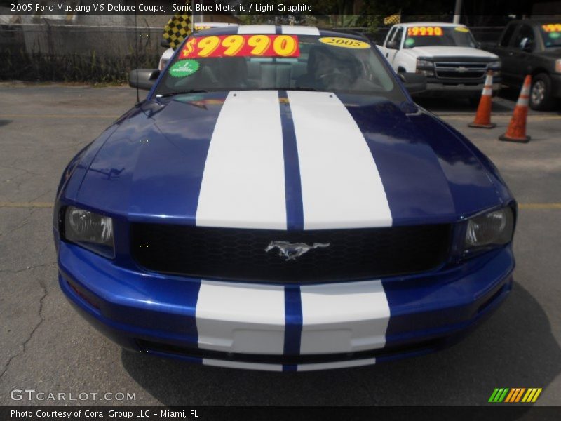 Sonic Blue Metallic / Light Graphite 2005 Ford Mustang V6 Deluxe Coupe