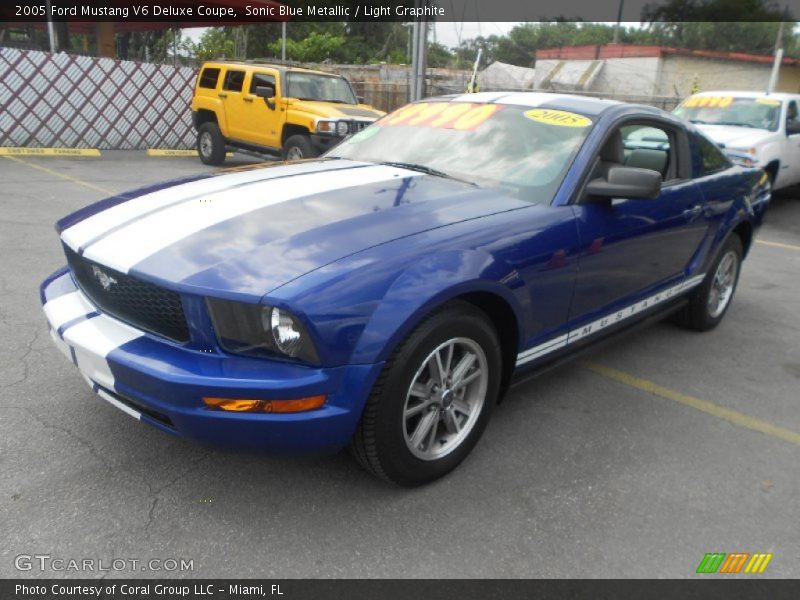 Sonic Blue Metallic / Light Graphite 2005 Ford Mustang V6 Deluxe Coupe
