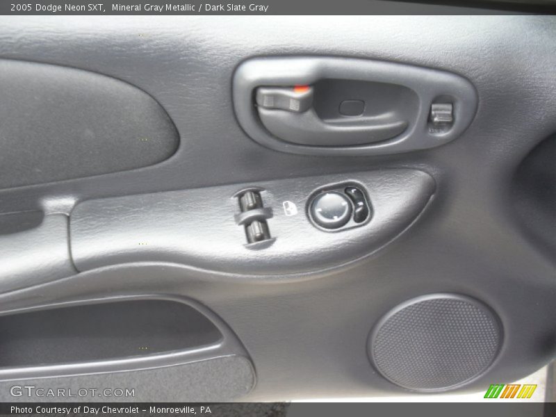 Mineral Gray Metallic / Dark Slate Gray 2005 Dodge Neon SXT