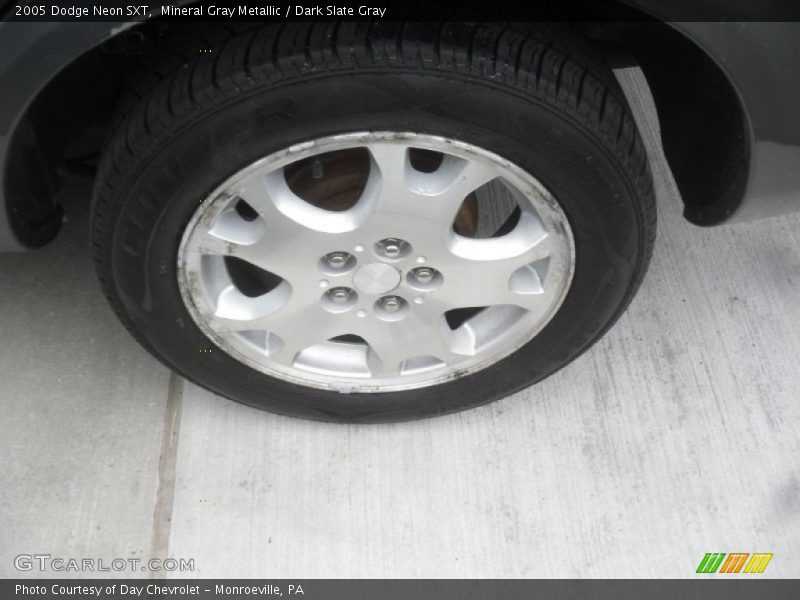 Mineral Gray Metallic / Dark Slate Gray 2005 Dodge Neon SXT