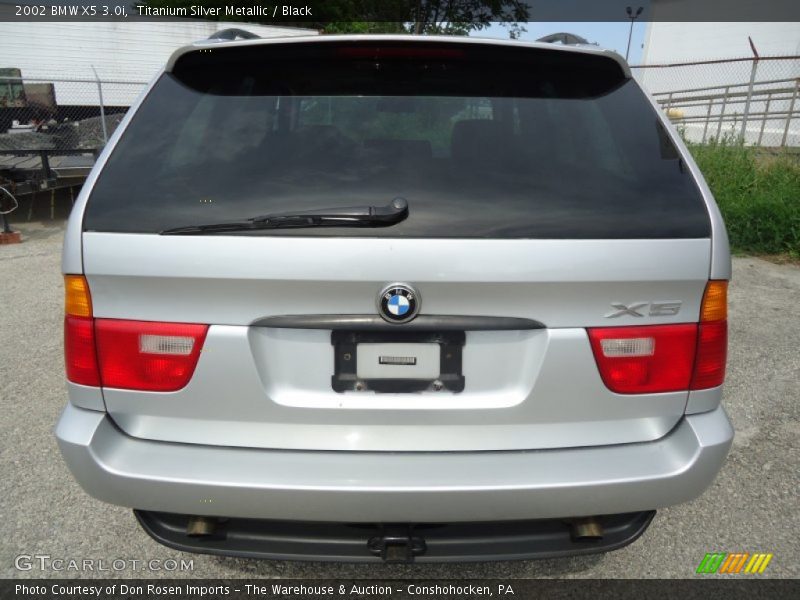 Titanium Silver Metallic / Black 2002 BMW X5 3.0i