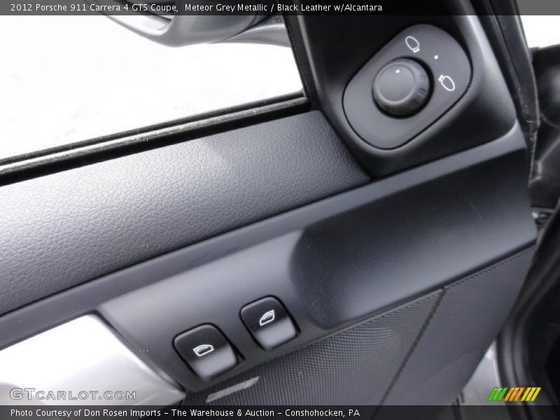 Controls of 2012 911 Carrera 4 GTS Coupe
