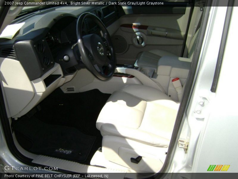 Bright Silver Metallic / Dark Slate Gray/Light Graystone 2007 Jeep Commander Limited 4x4