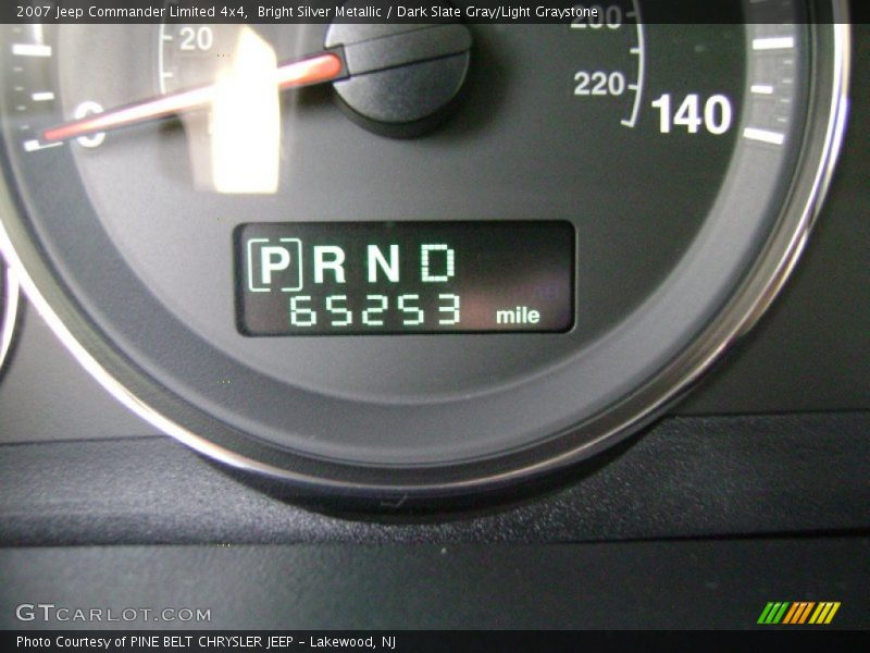 Bright Silver Metallic / Dark Slate Gray/Light Graystone 2007 Jeep Commander Limited 4x4