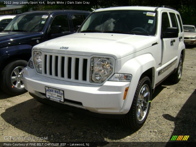 Bright White / Dark Slate Gray 2012 Jeep Liberty Sport 4x4