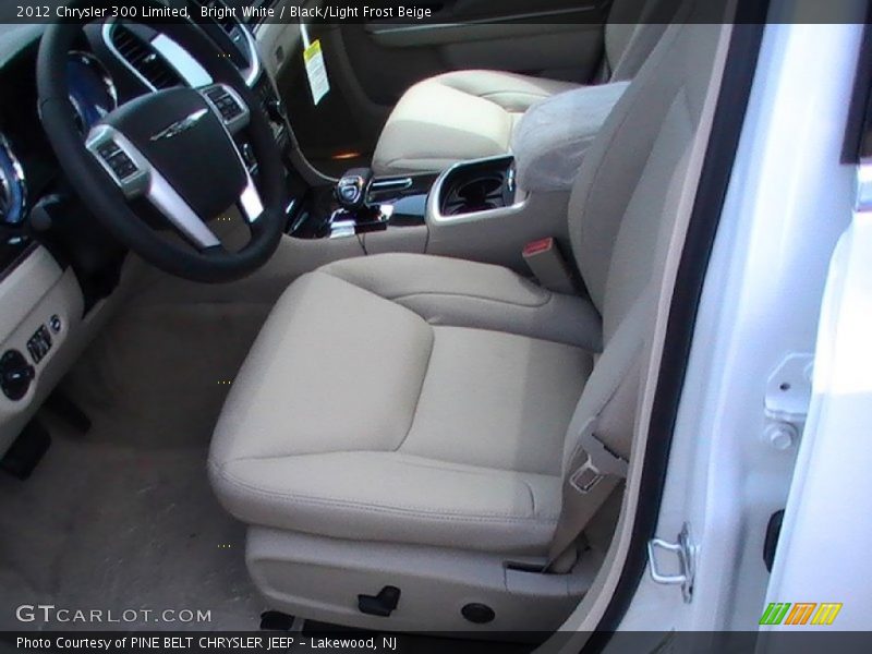 Bright White / Black/Light Frost Beige 2012 Chrysler 300 Limited