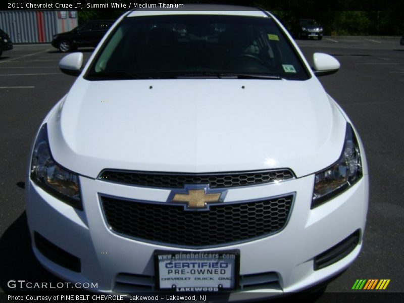 Summit White / Medium Titanium 2011 Chevrolet Cruze LT