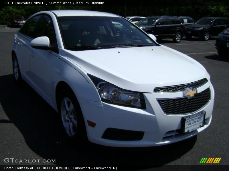 Summit White / Medium Titanium 2011 Chevrolet Cruze LT
