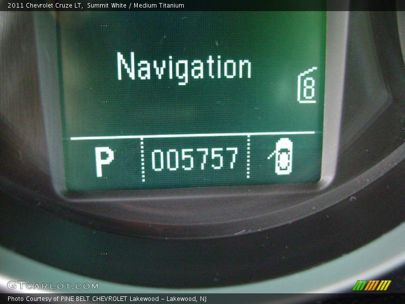 Summit White / Medium Titanium 2011 Chevrolet Cruze LT