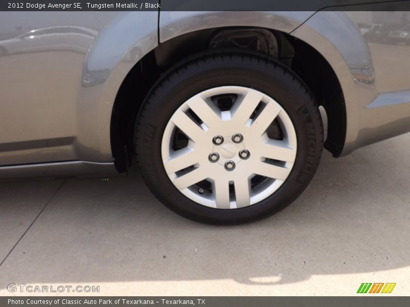 Tungsten Metallic / Black 2012 Dodge Avenger SE