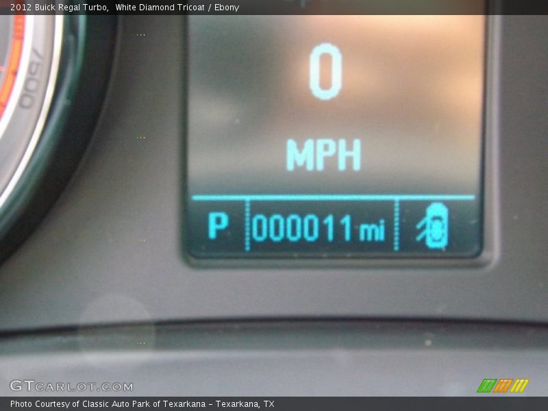 White Diamond Tricoat / Ebony 2012 Buick Regal Turbo