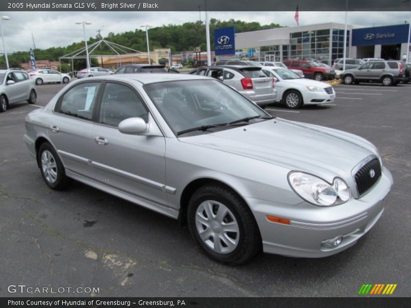 Bright Silver / Black 2005 Hyundai Sonata GLS V6