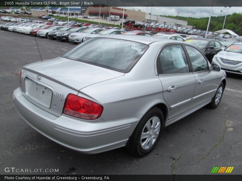 Bright Silver / Black 2005 Hyundai Sonata GLS V6