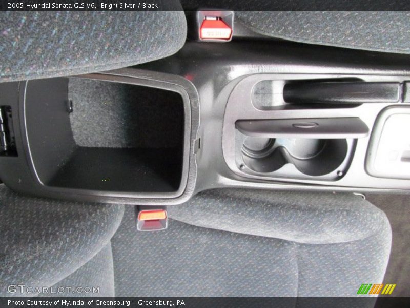 Bright Silver / Black 2005 Hyundai Sonata GLS V6