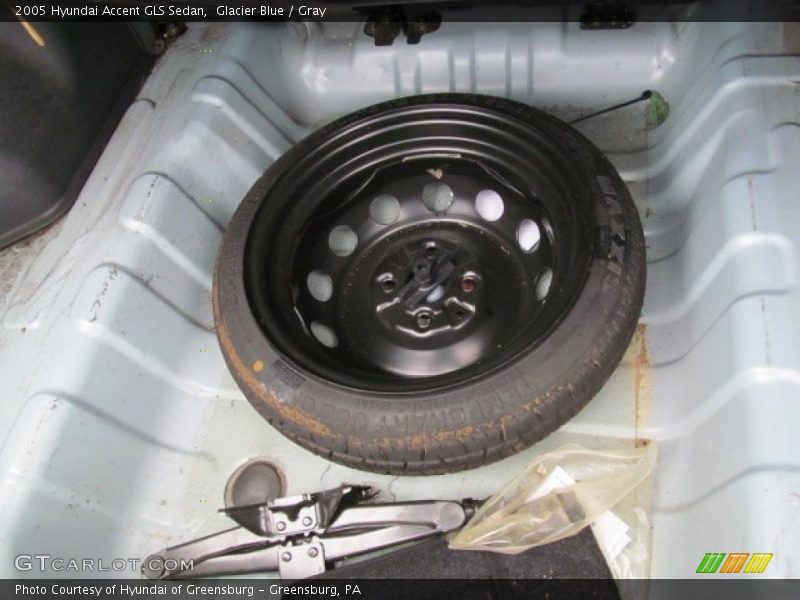 Glacier Blue / Gray 2005 Hyundai Accent GLS Sedan