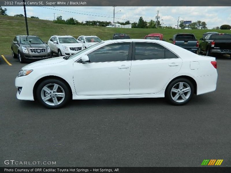 Super White / Black/Ash 2012 Toyota Camry SE