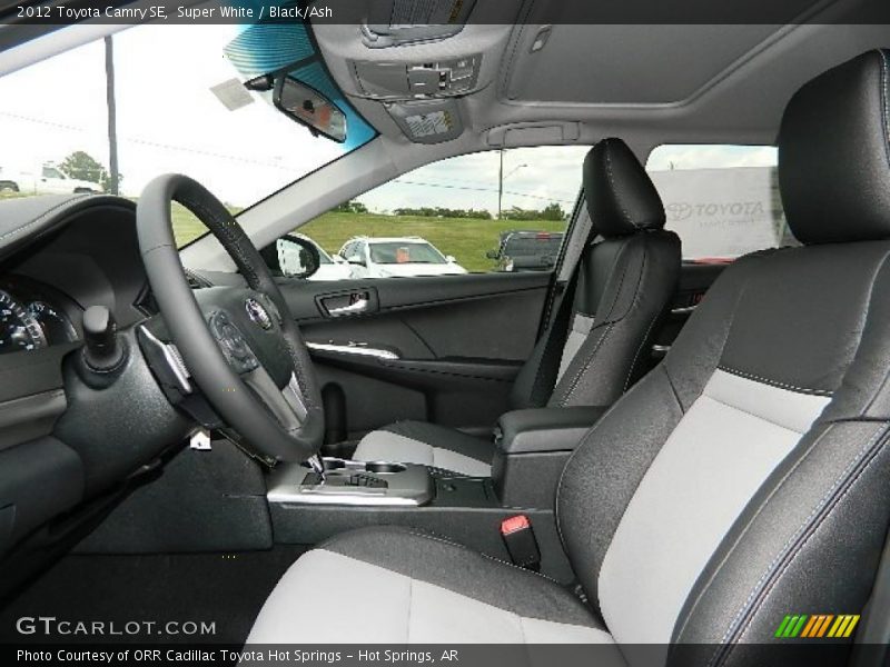 Super White / Black/Ash 2012 Toyota Camry SE