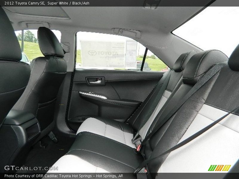 Super White / Black/Ash 2012 Toyota Camry SE
