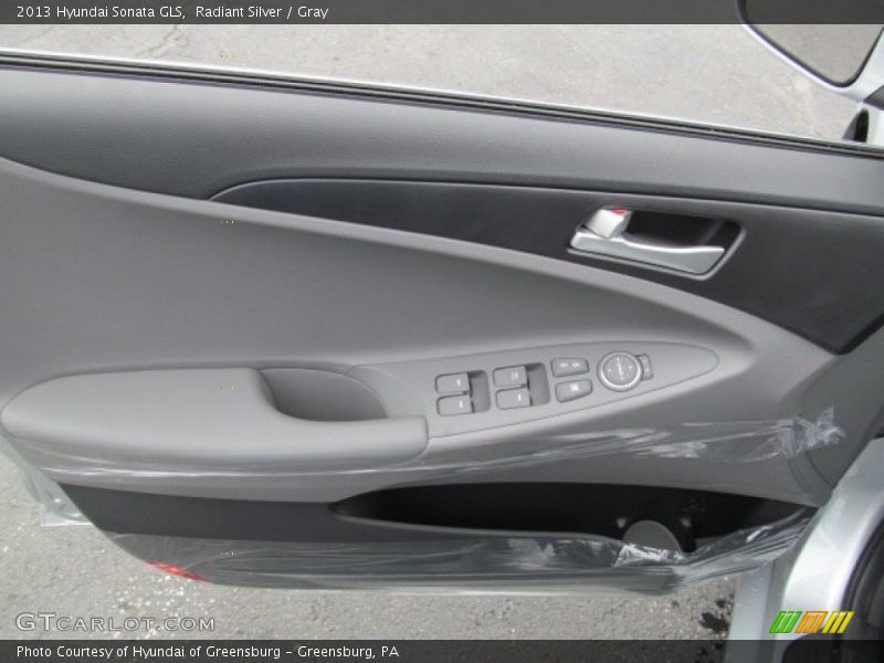 Radiant Silver / Gray 2013 Hyundai Sonata GLS