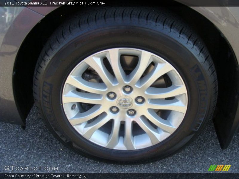 Predawn Gray Mica / Light Gray 2011 Toyota Sienna XLE