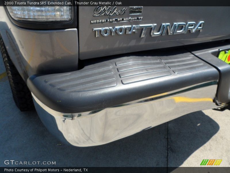 Thunder Gray Metallic / Oak 2000 Toyota Tundra SR5 Extended Cab