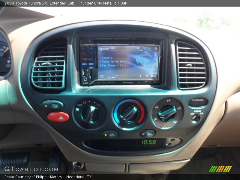 Thunder Gray Metallic / Oak 2000 Toyota Tundra SR5 Extended Cab