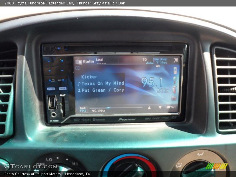 Thunder Gray Metallic / Oak 2000 Toyota Tundra SR5 Extended Cab