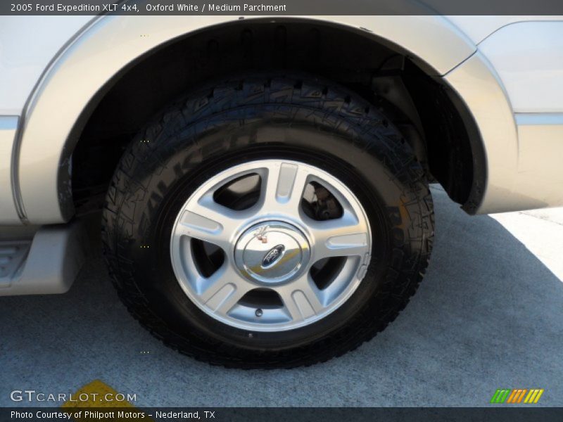  2005 Expedition XLT 4x4 Wheel