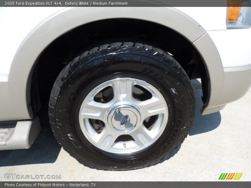  2005 Expedition XLT 4x4 Wheel