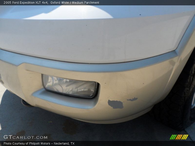 Oxford White / Medium Parchment 2005 Ford Expedition XLT 4x4
