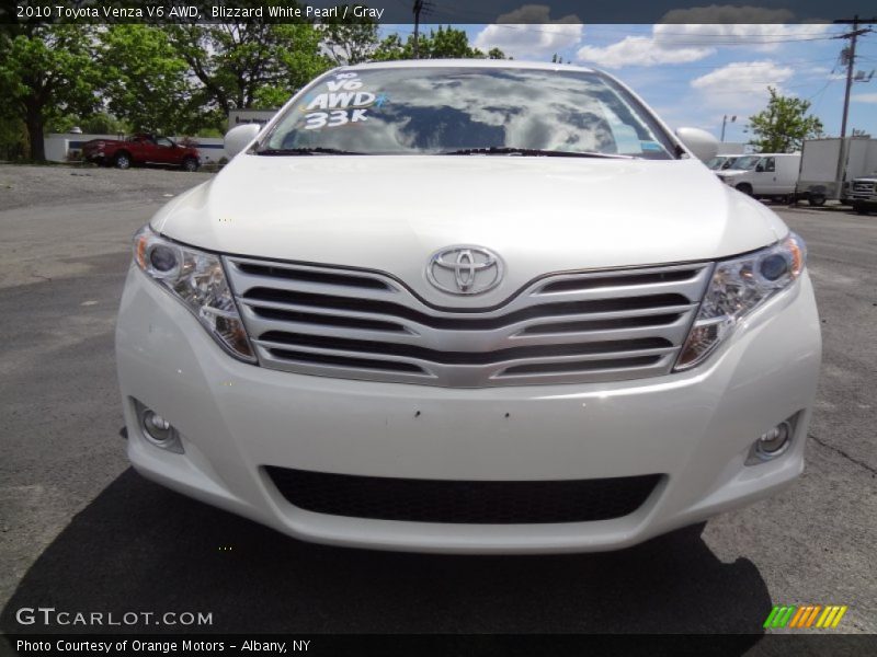 Blizzard White Pearl / Gray 2010 Toyota Venza V6 AWD