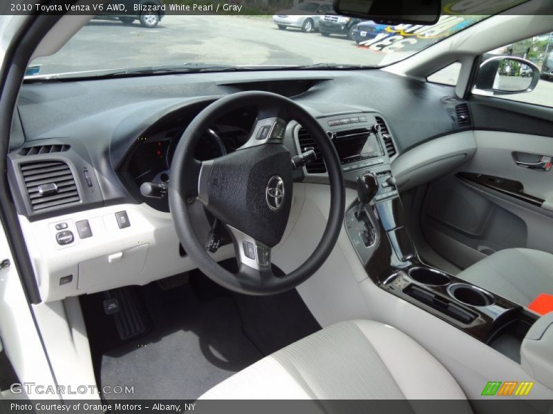 Blizzard White Pearl / Gray 2010 Toyota Venza V6 AWD