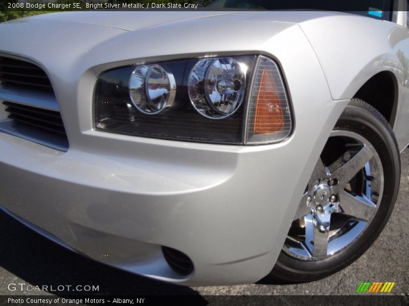Bright Silver Metallic / Dark Slate Gray 2008 Dodge Charger SE