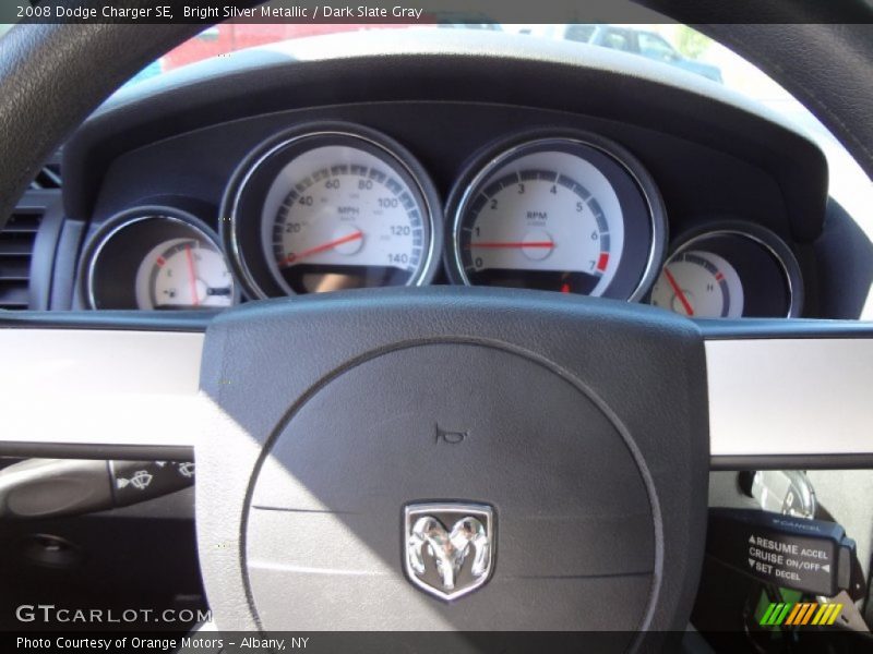 Bright Silver Metallic / Dark Slate Gray 2008 Dodge Charger SE