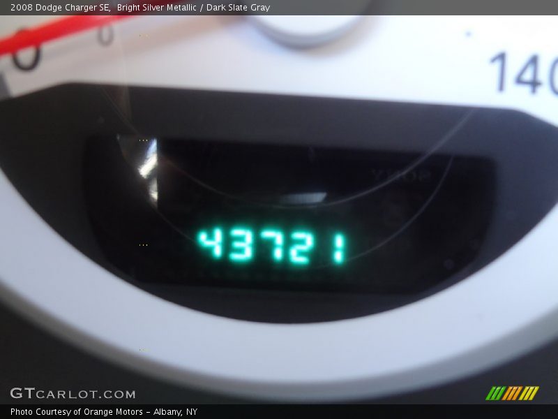 Bright Silver Metallic / Dark Slate Gray 2008 Dodge Charger SE