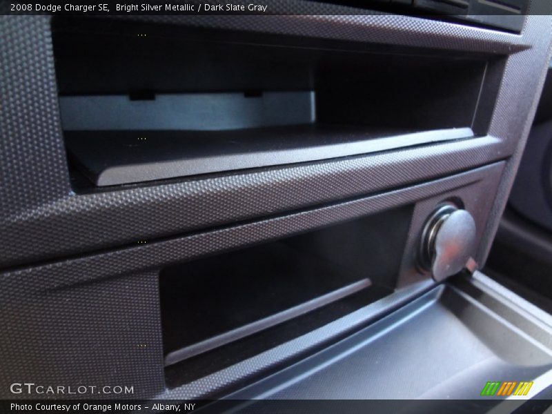 Bright Silver Metallic / Dark Slate Gray 2008 Dodge Charger SE