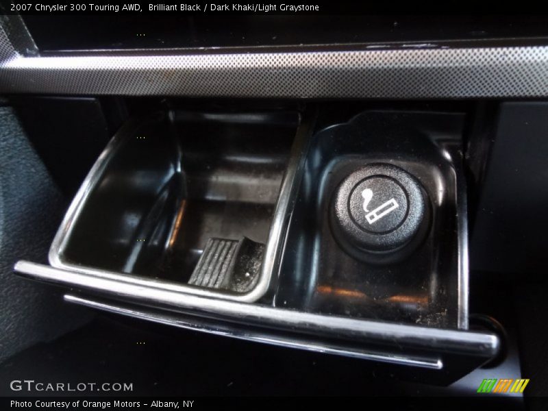 Brilliant Black / Dark Khaki/Light Graystone 2007 Chrysler 300 Touring AWD