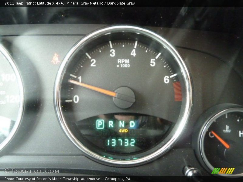 Mineral Gray Metallic / Dark Slate Gray 2011 Jeep Patriot Latitude X 4x4