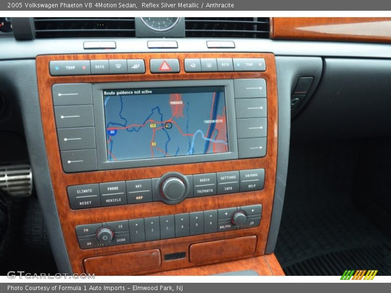 Navigation of 2005 Phaeton V8 4Motion Sedan