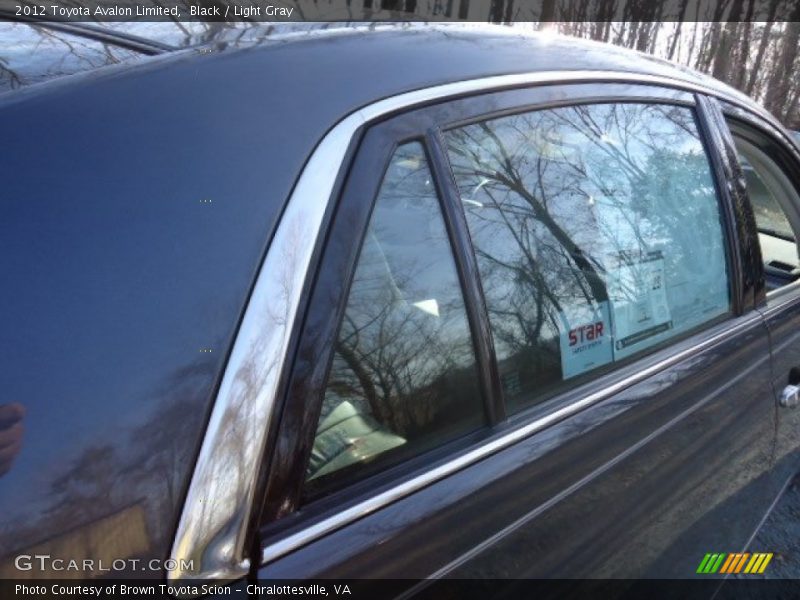 Black / Light Gray 2012 Toyota Avalon Limited
