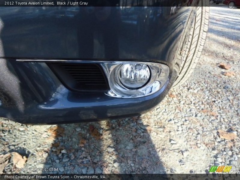 Black / Light Gray 2012 Toyota Avalon Limited